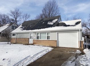 104 Walnut St, Park Forest, IL 60466
