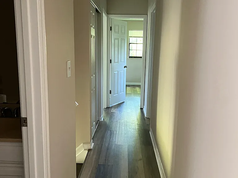 5 Claiborne Ct — Photo 2