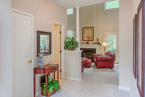 4716 Regents Park Photo 1