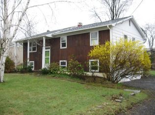 4 Bonticou View Dr, New Paltz, NY 12561