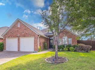 9300 Ponderosa Trl, Irving, TX 75063
