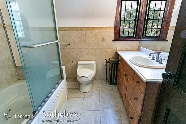 Rented by Terrace Sotheby's International Realty | media 30