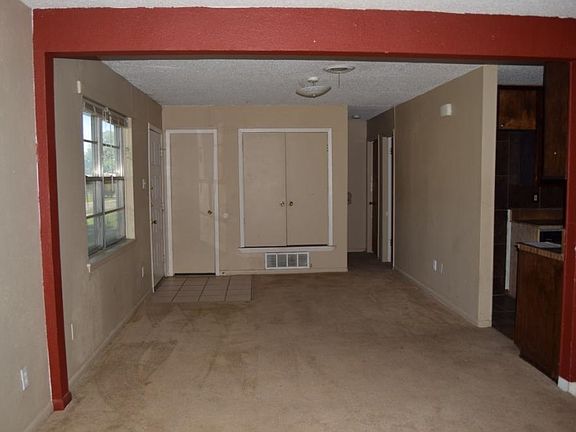 2nd image of 1001 Curry Ave
