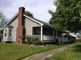 106 Crestview Dr, Dunn, NC 28334