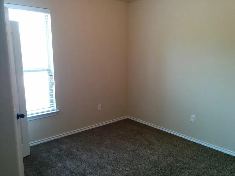 149 Creekside Villa Dr — Photo 7