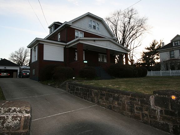 2nd image of 1128 Lincoln Way