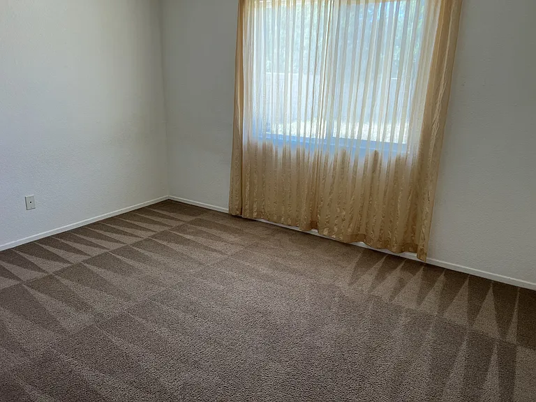 3627 E Avenue H10 — Photo 9