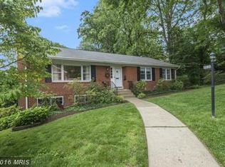 4636 40th St N, Arlington, VA 22207