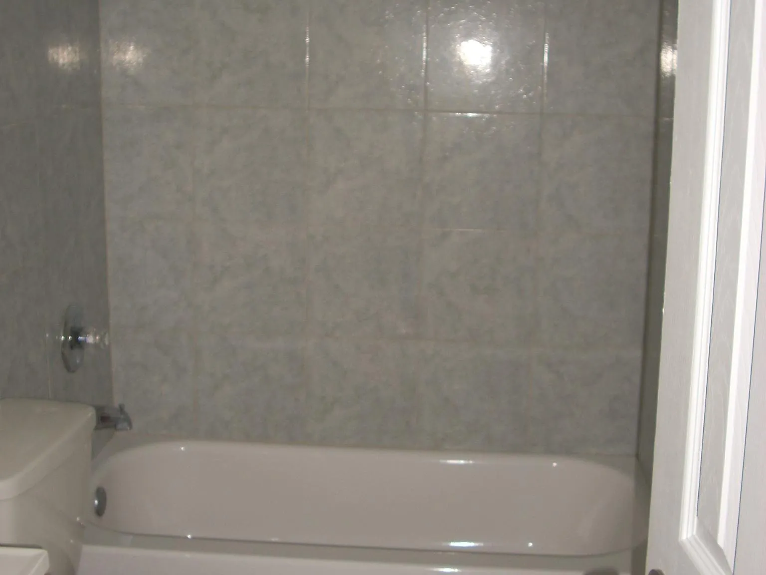 2 bed, 850 sqft, $1,200 — Photo 4