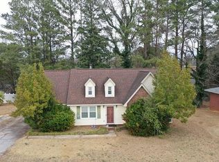 120 Northgate St, Greenwood, SC 29649