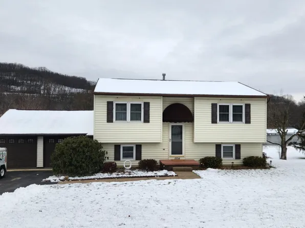 1004 Woodland Ave, Altoona, PA 16601