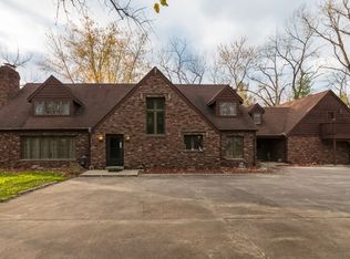 5920 E Deerfield Dr, Coal City, IL 60416