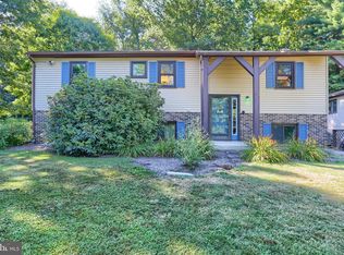 2118 Walnut Bottom Rd, Carlisle, PA 17015
