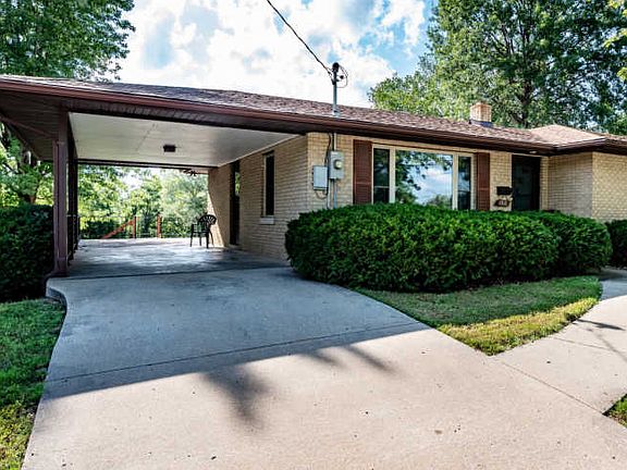 2nd image of 1212 Edgewood Dr