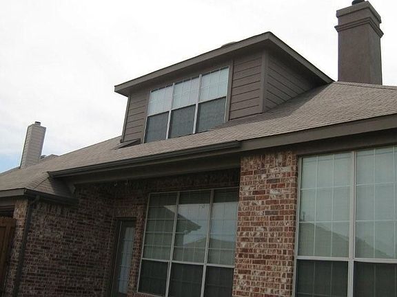 4th image of 6714 Amesbury Ln