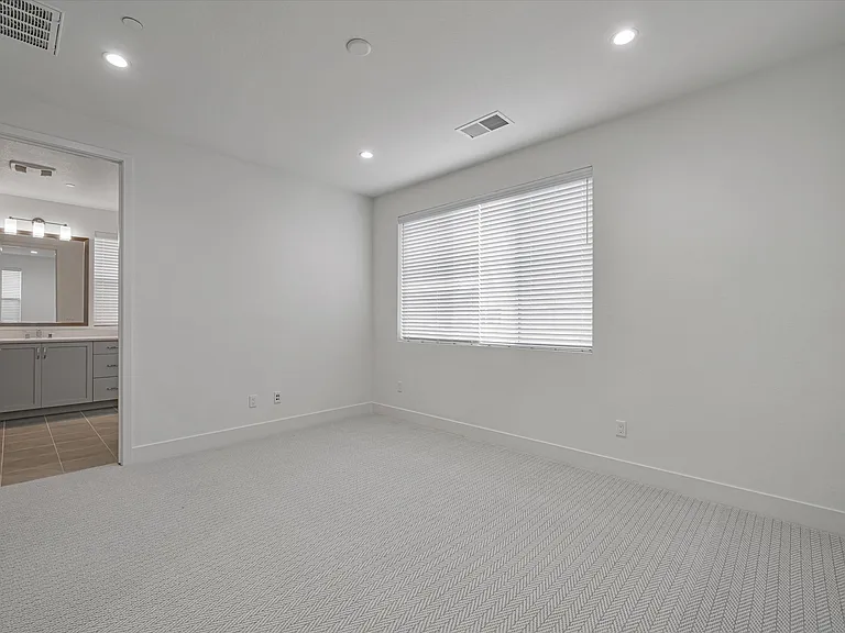 1010 Sinopia Ter — Photo 47