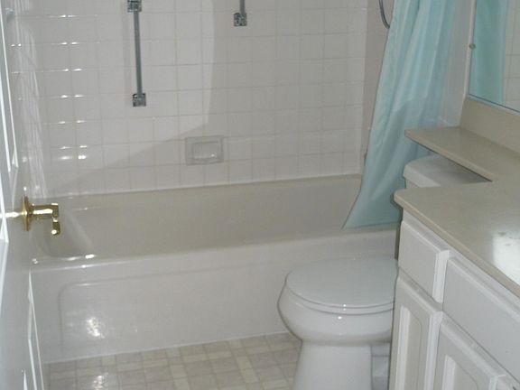 4th image of 1314 Herbazal St