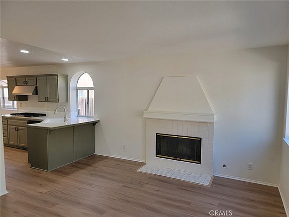 2nd image of 7466 Holloway Rd