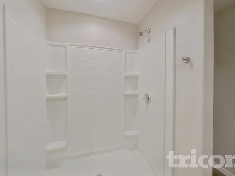 1016 Adler Way — Photo 8