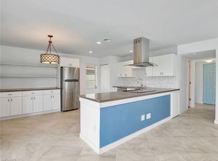 1400 Pompei Ln APT 52, Naples, FL 34103
