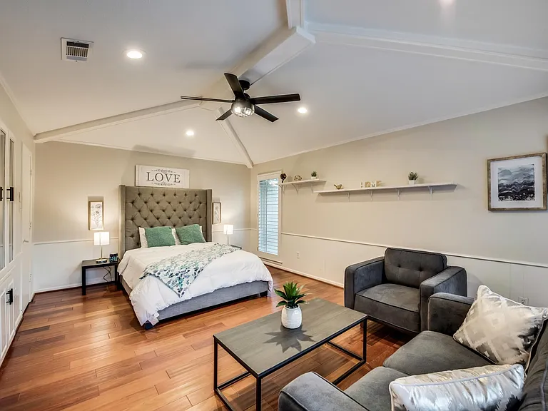 8810 Vista Oaks Cir — Photo 15