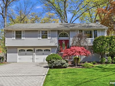 27 Pennsylvania Ave, Montvale, NJ, 07645
