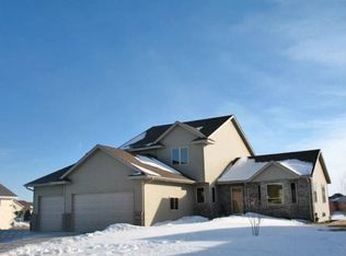 1185 Jadden Ln SE, Owatonna, MN 55060
