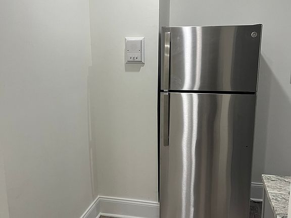 2nd image of 104 Glenwood Ave #205