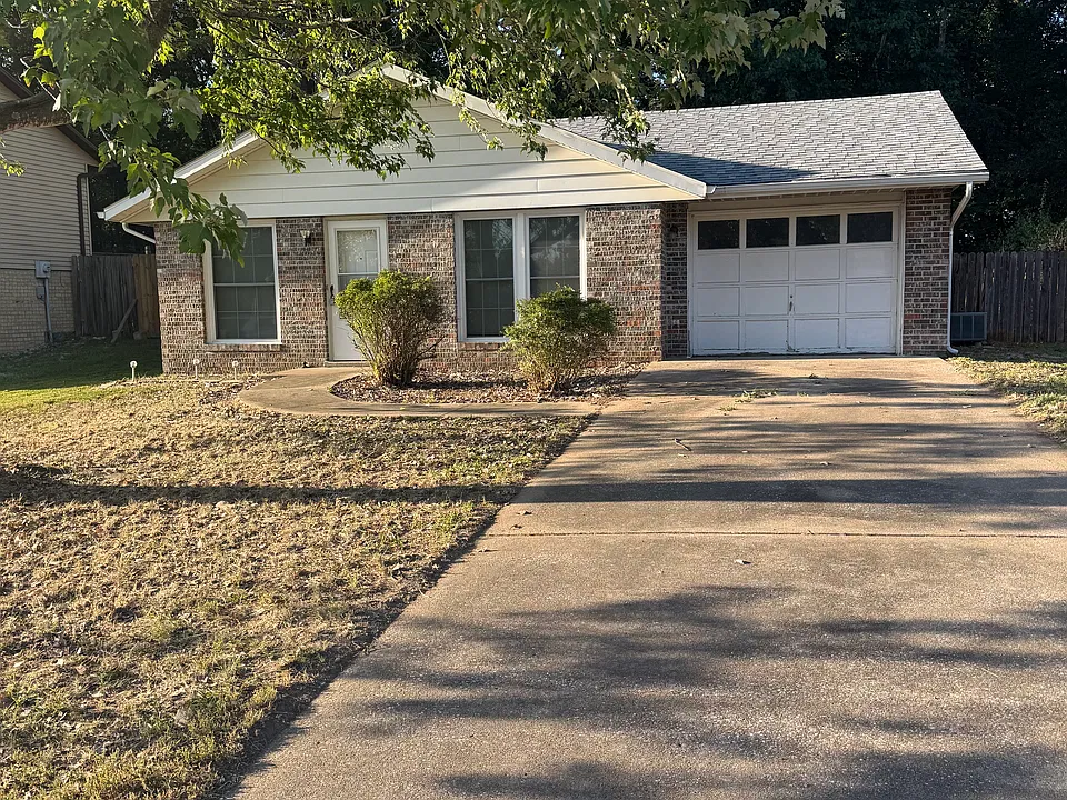 5406 Bagnall Dr