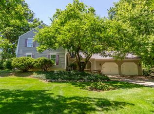 1048 Van Tassel Rd, Dundee, IL 60118