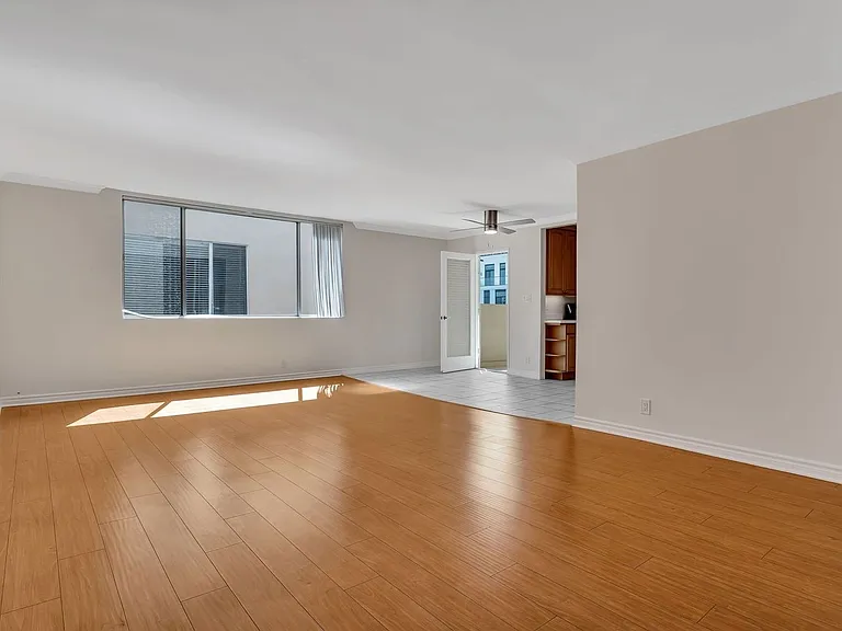 432 N Palm Dr — Photo 4
