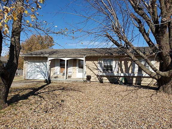2nd image of 303 E 25th St