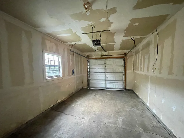 2450 S 8th St — Photo 14