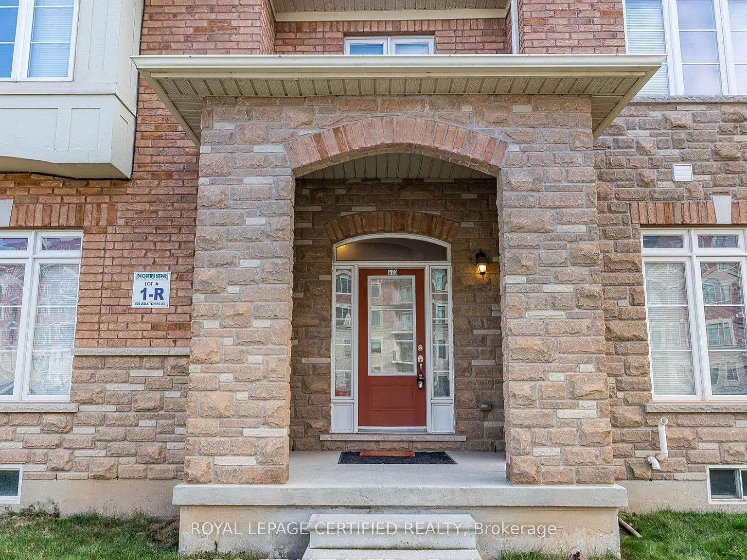 5 bed, $3,799 — Photo 4