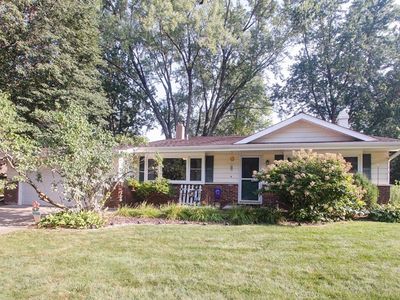 1235 Meadow Ln, Elgin, IL, 60123