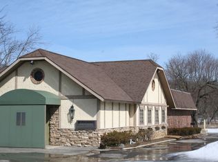 269 S Milwaukee Ave, Wheeling, IL