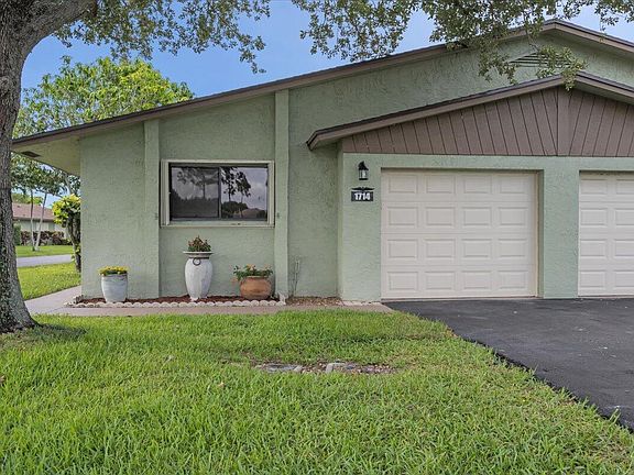 3rd image of 1714 Palmland Drive #1714