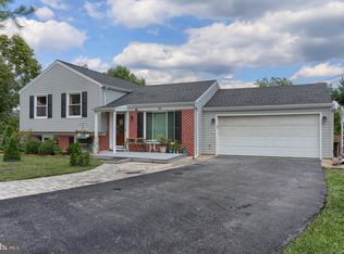 107 Nestside Ct, Harrisburg, PA 17110