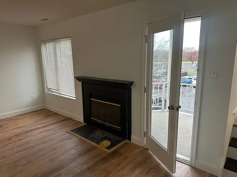 13 Michele Ct — Photo 10