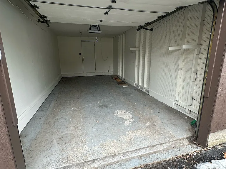 2 Robin Rd — Photo 26