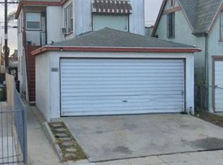 6810 S Van Ness Ave, Los Angeles, CA 90047