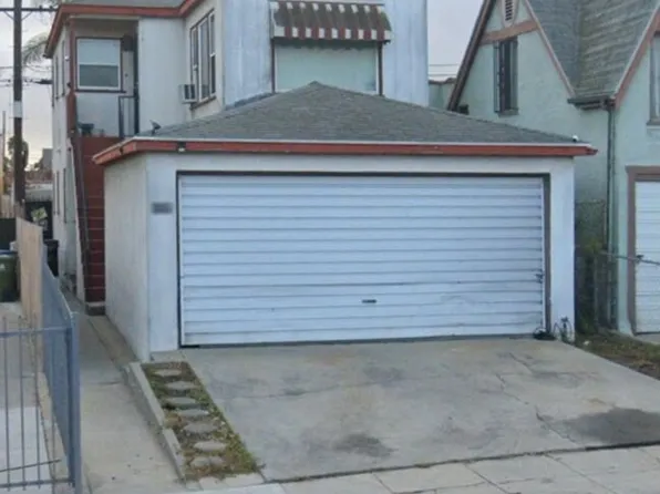 6810 S Van Ness Ave, Los Angeles, CA 90047