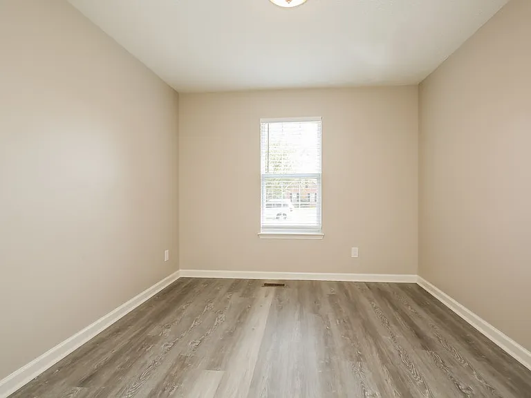 2431 English Hill Dr — Photo 12