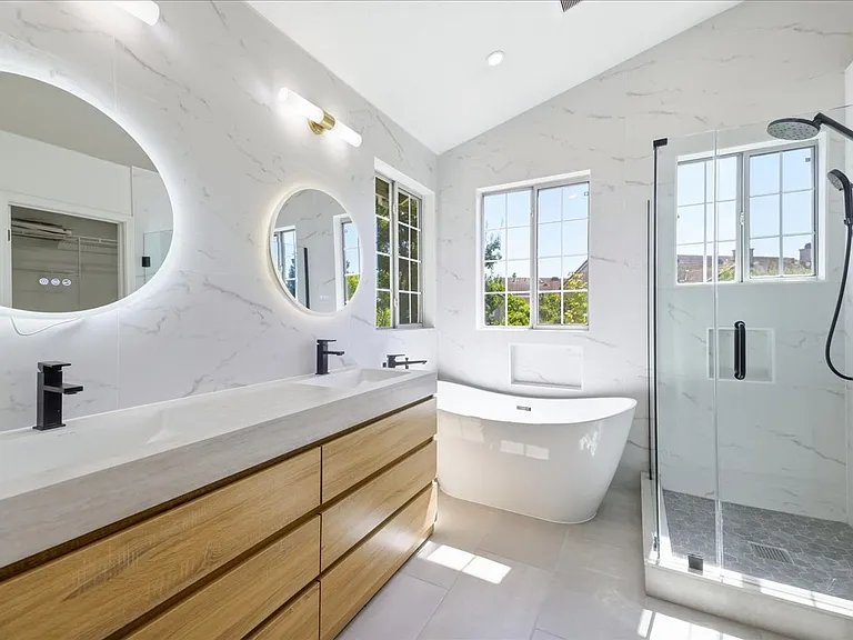 521 Porpoise Bay Ter #A — Photo 40