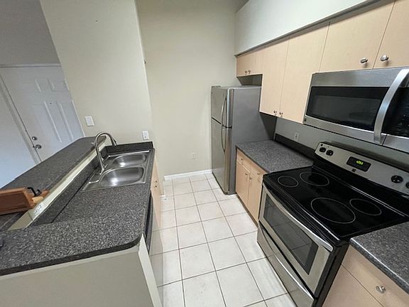3rd image of 4081 San Marino Blvd APT 305