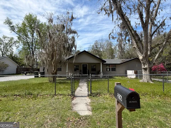 216 Clarks Bluff Rd, Kingsland, GA 31548