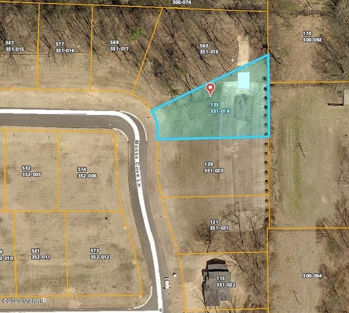1st image of 135 Mossy Cove Ln