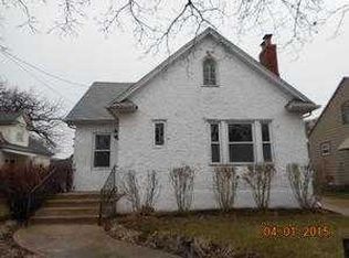 56 Lincoln Ave, Elgin, IL 60120