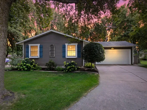 824 Craig Ave SW, Hutchinson, MN 55350