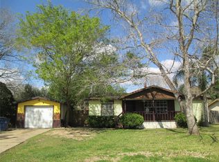 1620 Casa Ct, Alvin, TX 77511